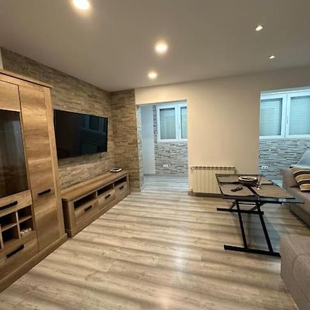 Cozy 1-Bedroom Apartment Madrid Kültér fotó