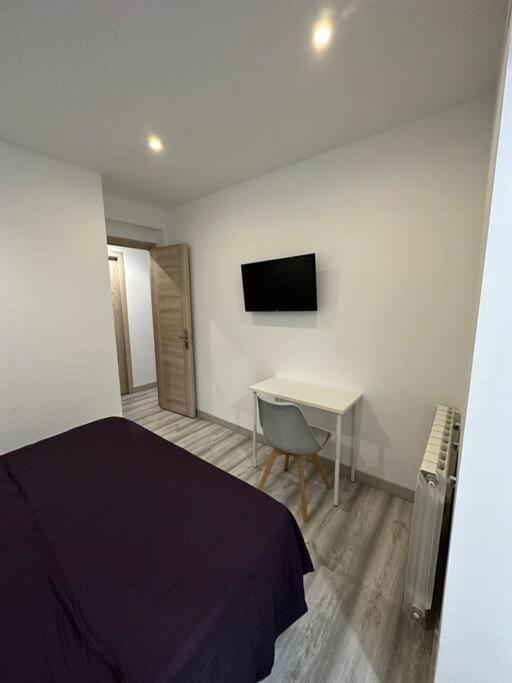 Cozy 1-Bedroom Apartment Madrid Kültér fotó